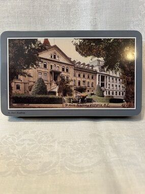 Collectable Rogers Tin